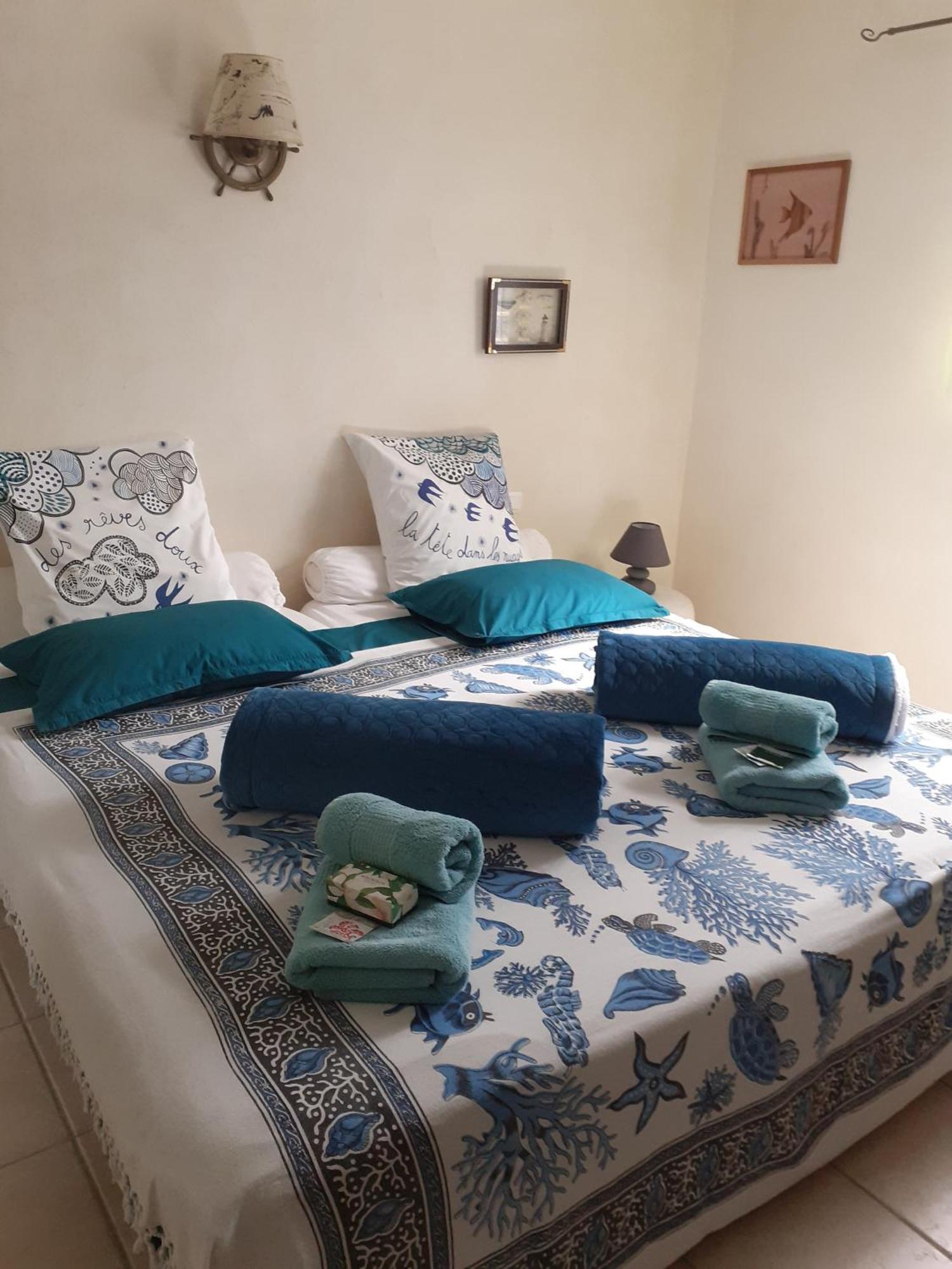 Bed and Breakfast La Maison De Jenny Montauroux Exterior foto